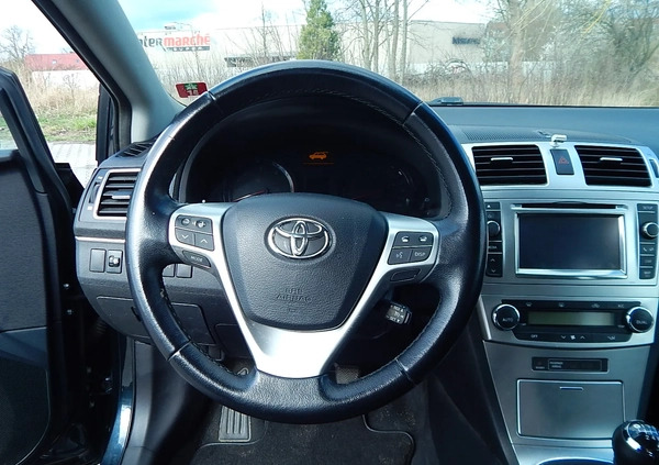 Toyota Avensis cena 31900 przebieg: 228228, rok produkcji 2014 z Drezdenko małe 466